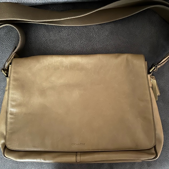 Coach Men's Tan Leather Messenger Bag - Picture 1 of 7